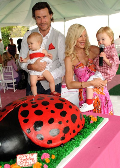 Desktop Publishing : Baby's Birthday Party 