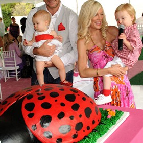 Desktop Publishing : Baby's Birthday Party 